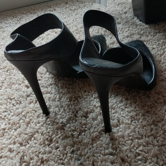 Shoes - Picture 2 of 3